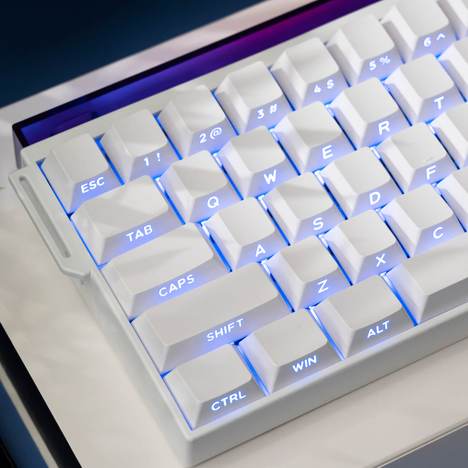 Teclado magnético Shine60 HE